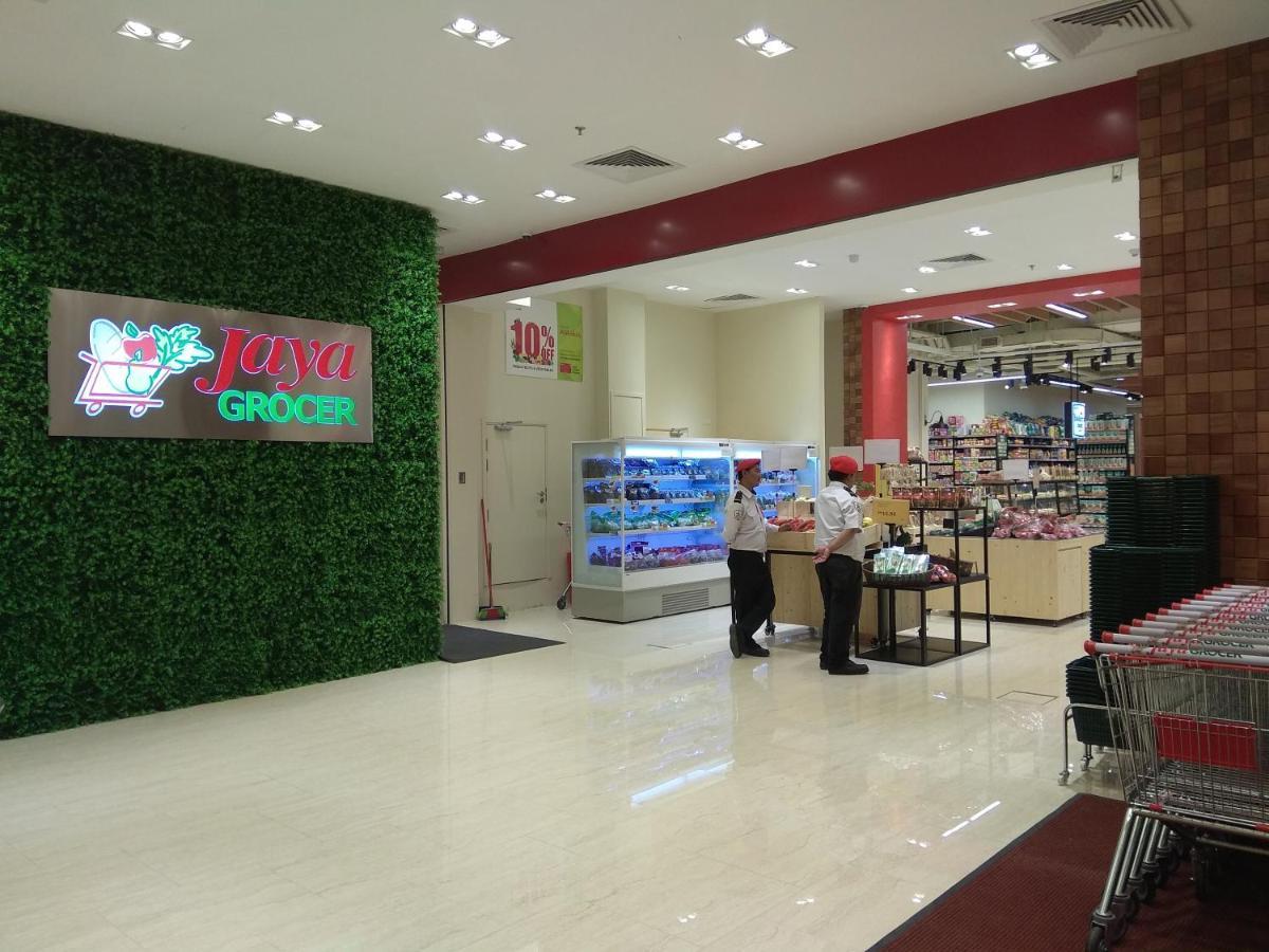 Apartament Netflix Smarttv Cityseaview & Highfloor At R&F Mall Johor Bahru Zewnętrze zdjęcie